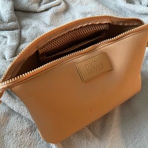 Dagne Dover Hunter Toiletry Bag in Pinto Large.